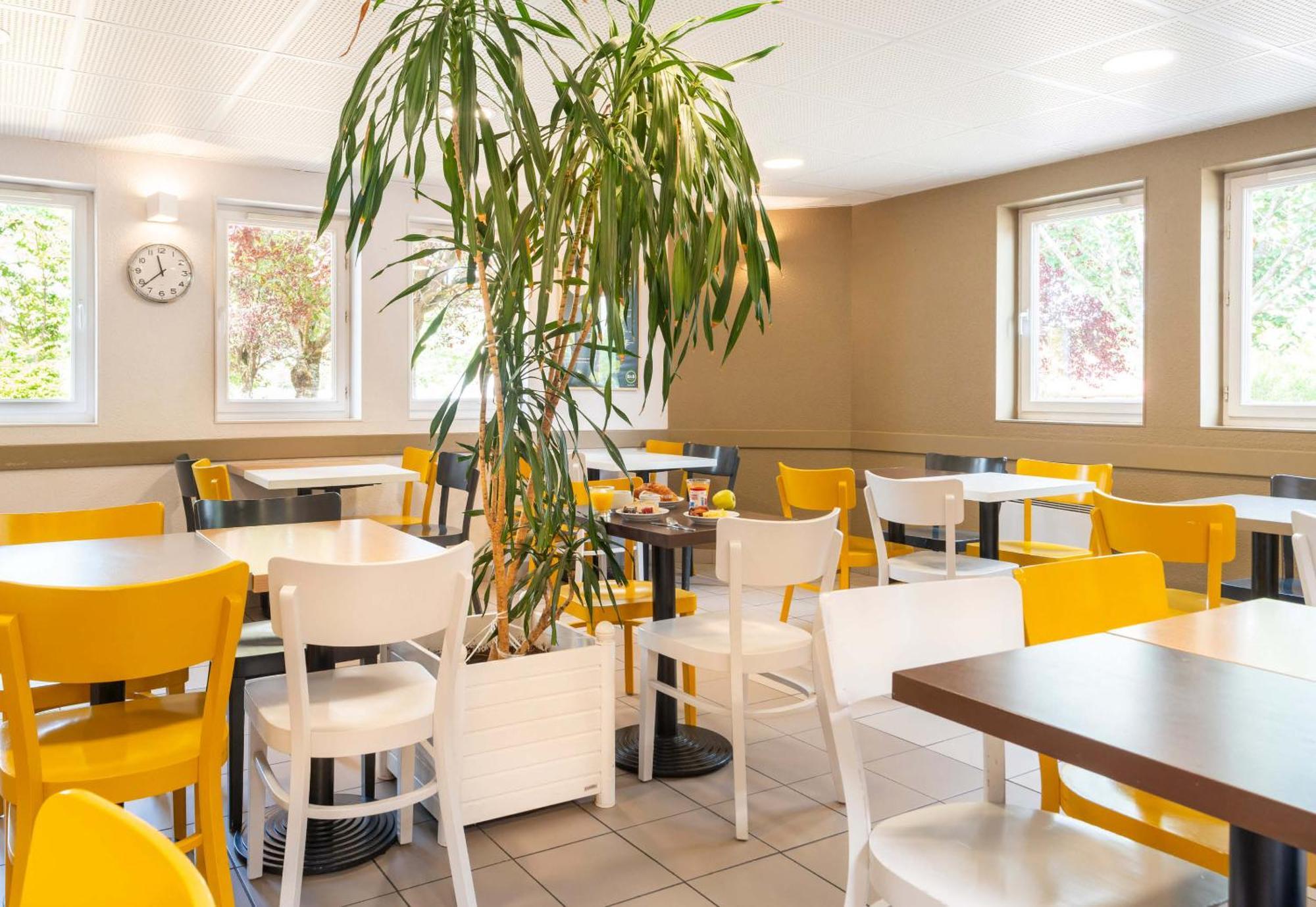 B&B Hotel Nantes Reze St Sebastien แซ็งต์-เซบาสเตียง-ซูร์-ลัวร์ ภายนอก รูปภาพ
