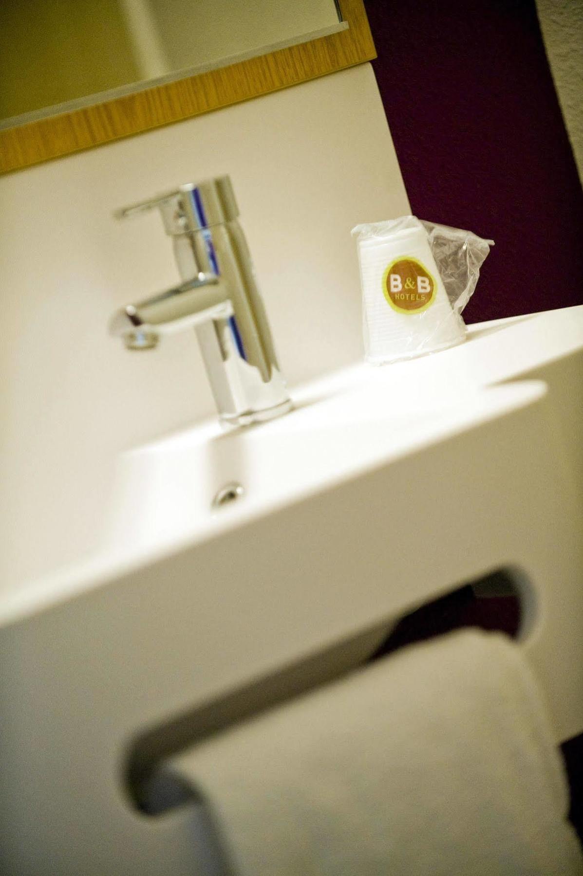 B&B Hotel Nantes Reze St Sebastien แซ็งต์-เซบาสเตียง-ซูร์-ลัวร์ ภายนอก รูปภาพ
