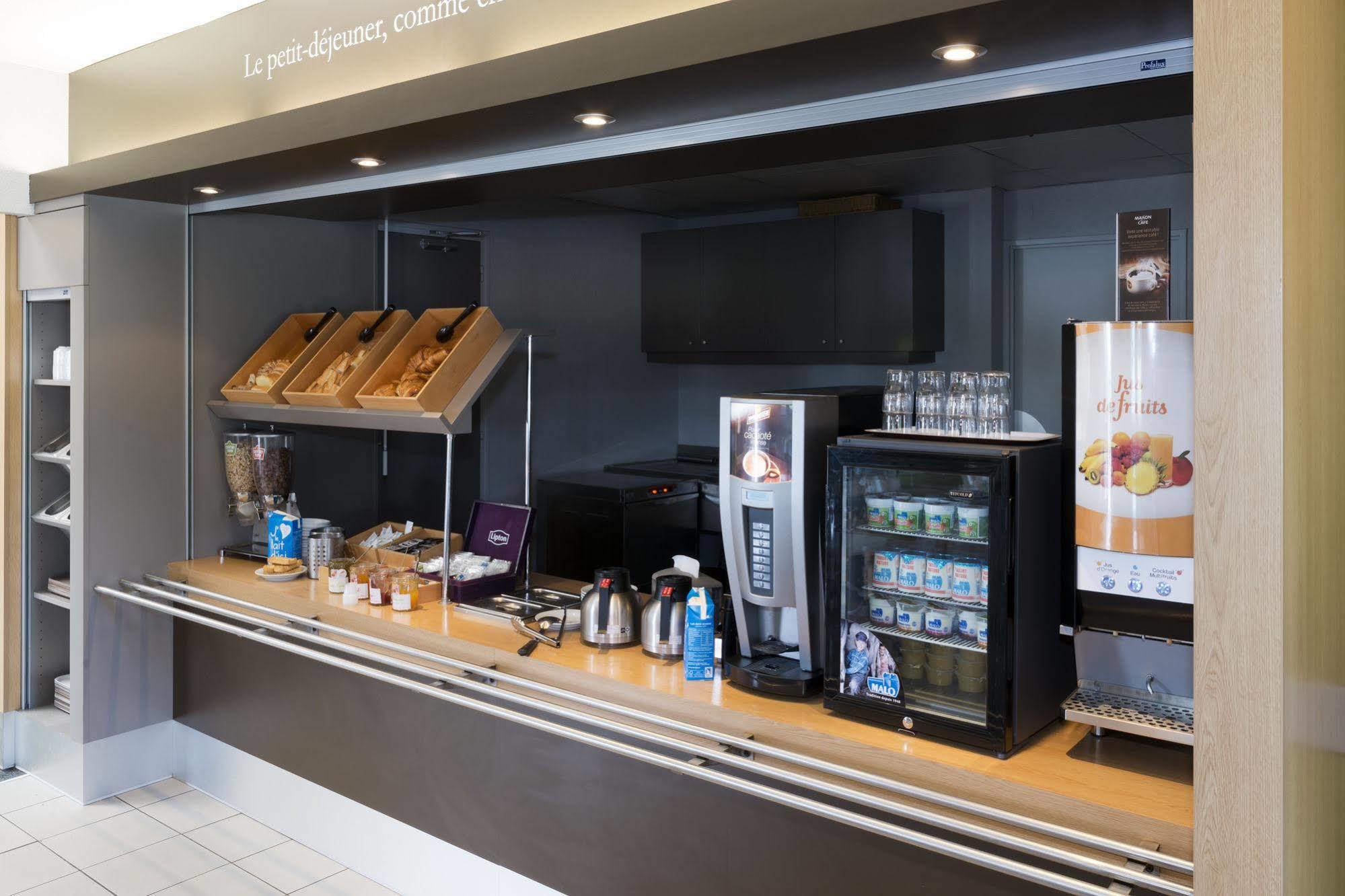 B&B Hotel Nantes Reze St Sebastien แซ็งต์-เซบาสเตียง-ซูร์-ลัวร์ ภายนอก รูปภาพ